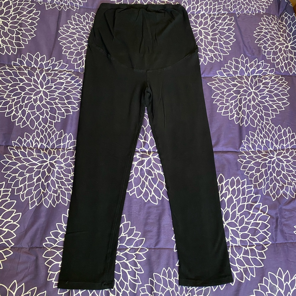 Maternity capris tights size M